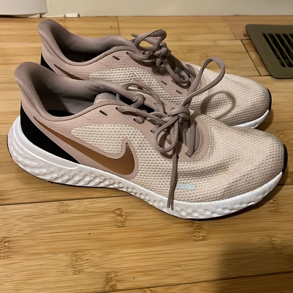 Womens sneakers - Picture 1 of 6